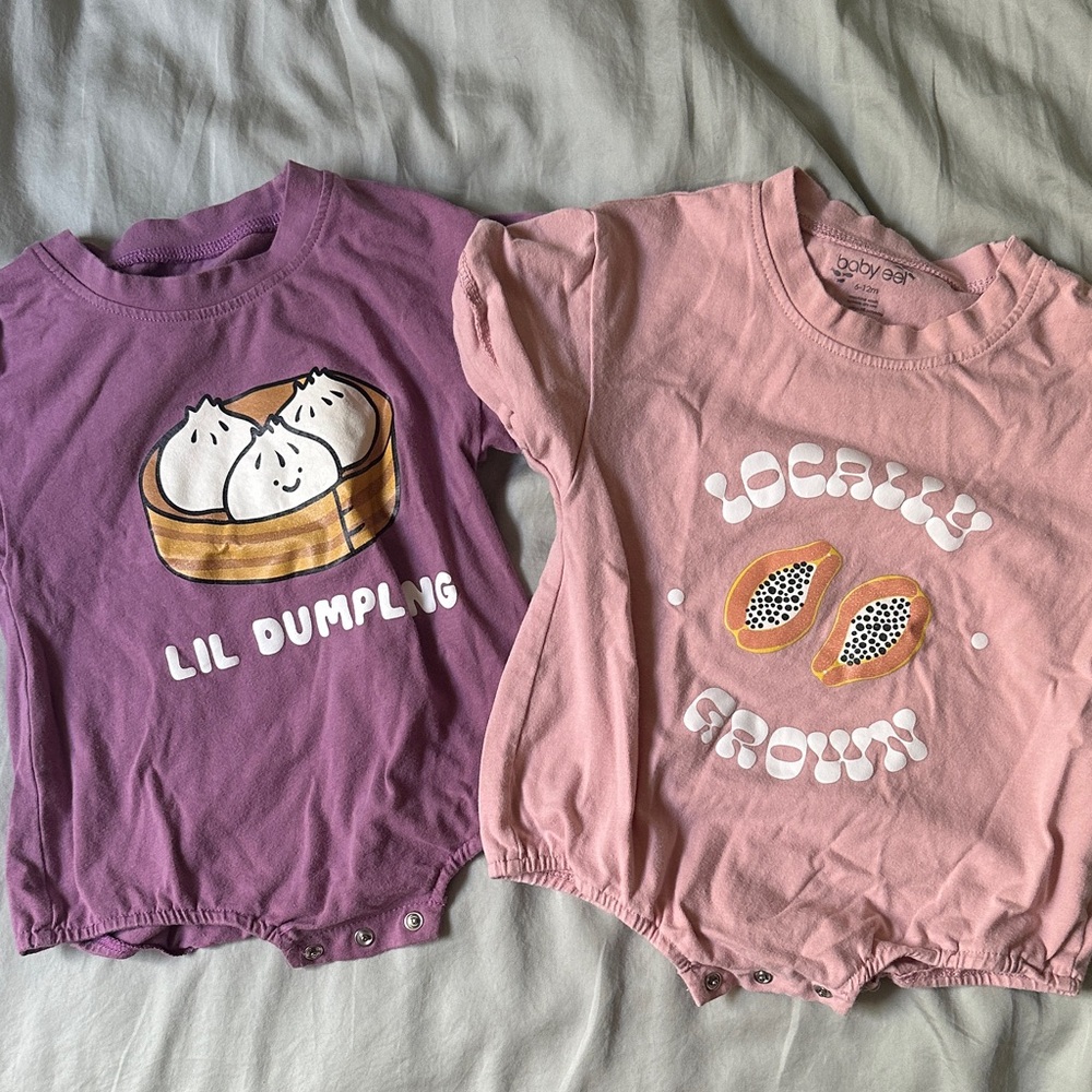 Fighting Eel Baby Eel Lil Dumpling and Papaya Onesie Set Purple, Pink